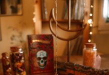 【占い師になりたい人】おすすめの資格15選